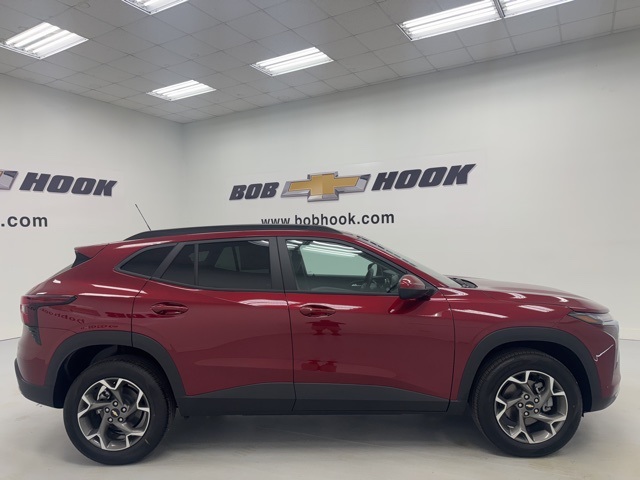 new 2025 Chevrolet Trax car, priced at $24,885