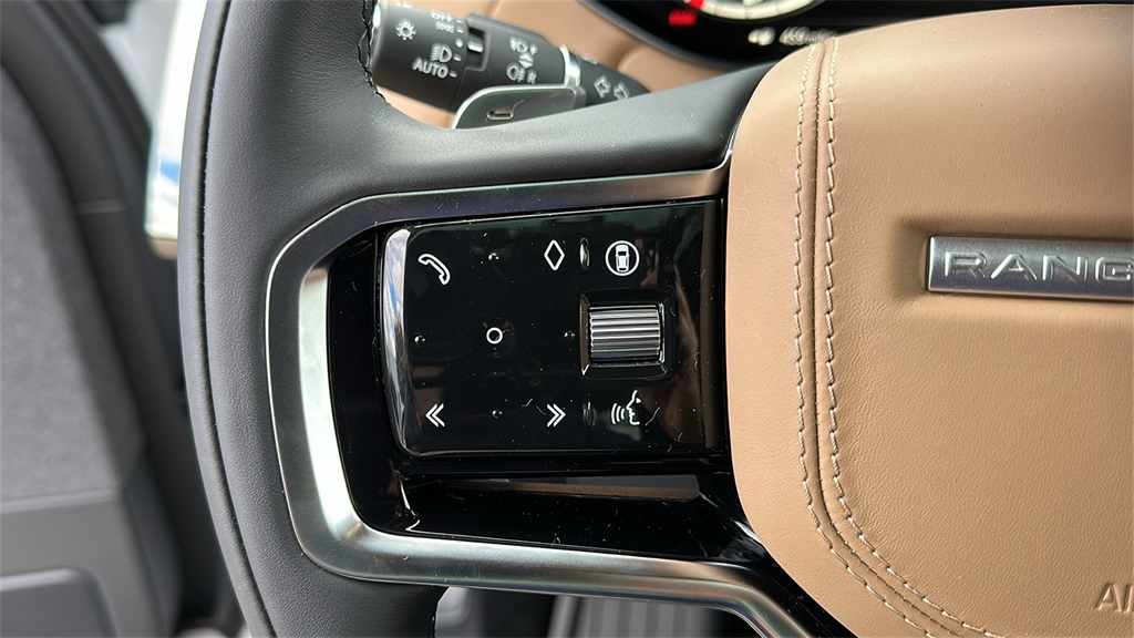 new 2025 Land Rover Range Rover Sport car, priced at $93,175