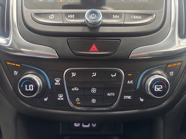 used 2021 Chevrolet Equinox car, priced at $24,000