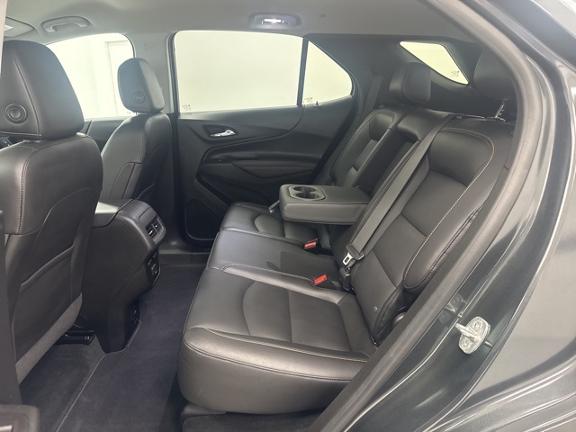 used 2021 Chevrolet Equinox car, priced at $24,000