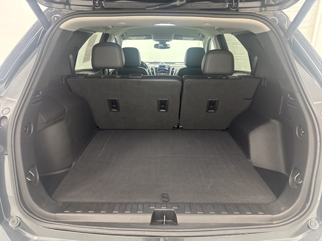 used 2021 Chevrolet Equinox car, priced at $24,000