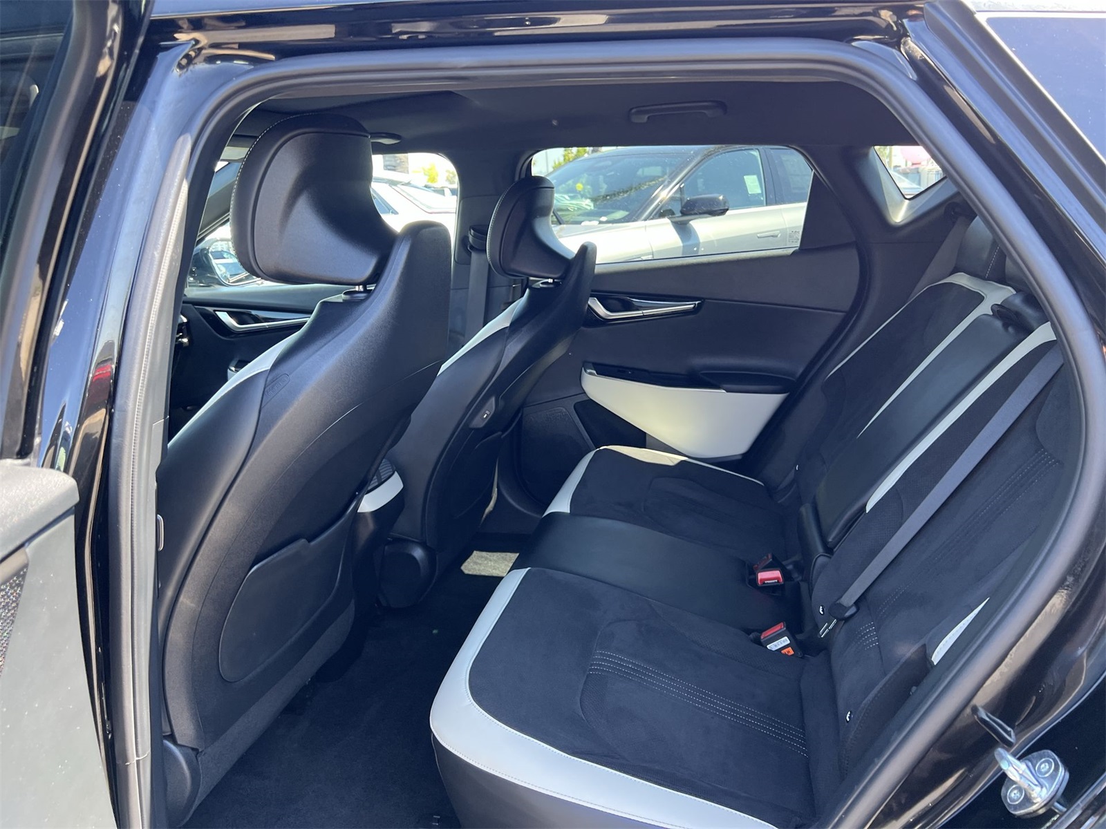 used 2023 Kia EV6 car, priced at $29,991