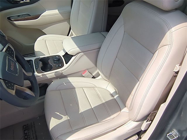 used 2023 GMC Acadia car, priced at $35,911