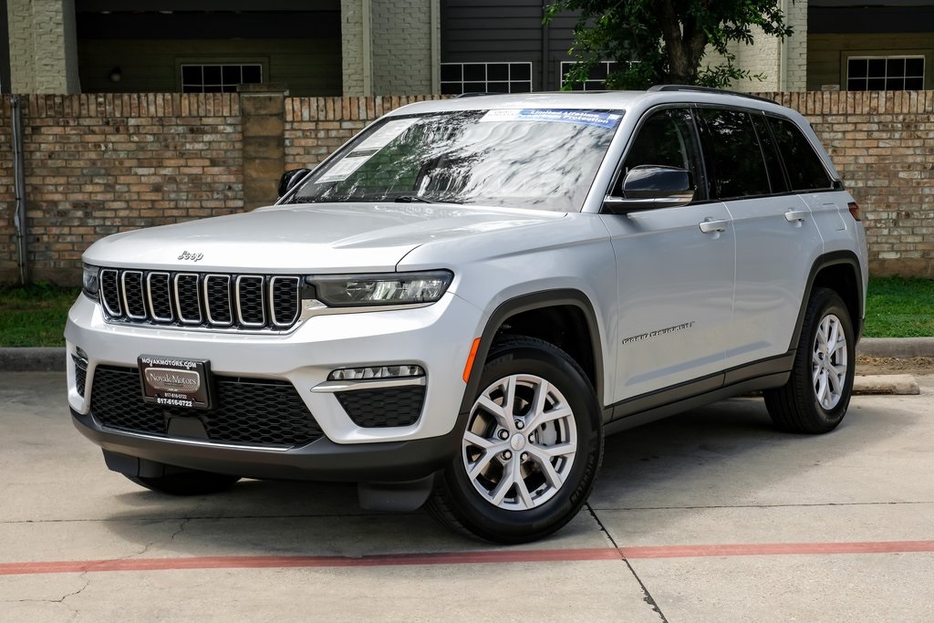 used 2022 Jeep Grand Cherokee car, priced at $31,497