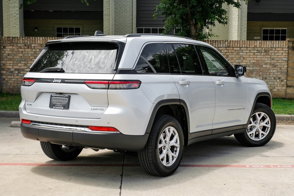 used 2022 Jeep Grand Cherokee car, priced at $31,497
