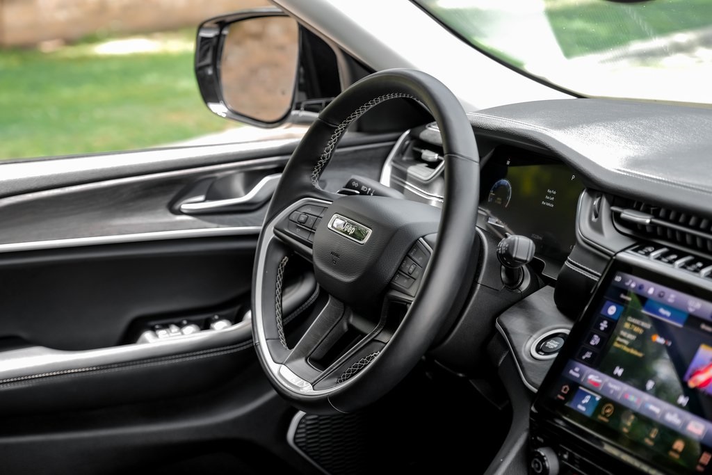 used 2022 Jeep Grand Cherokee car, priced at $31,497