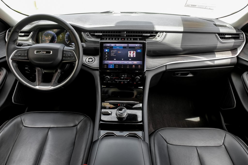 used 2022 Jeep Grand Cherokee car, priced at $31,497