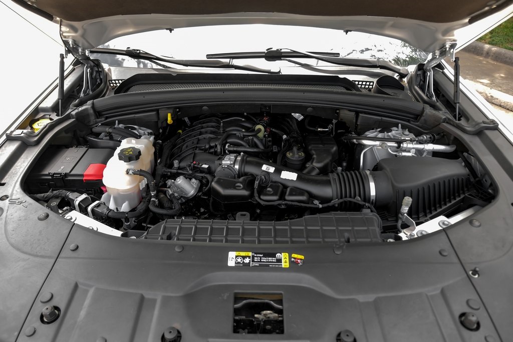 used 2022 Jeep Grand Cherokee car, priced at $31,497