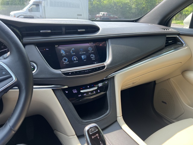 used 2017 Cadillac XT5 car, priced at $17,200