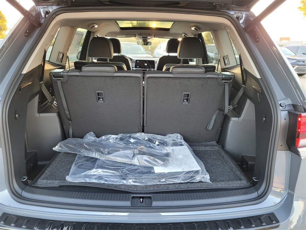 new 2026 Volkswagen Atlas car, priced at $57,286