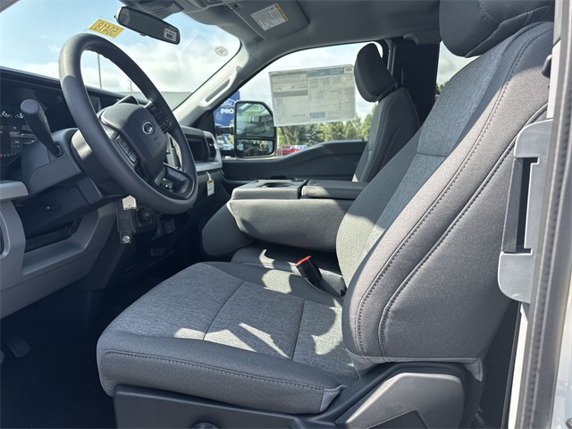 new 2025 Ford F-350SD car, priced at $61,231