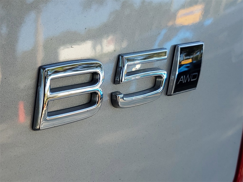 used 2023 Volvo XC90 car, priced at $34,995