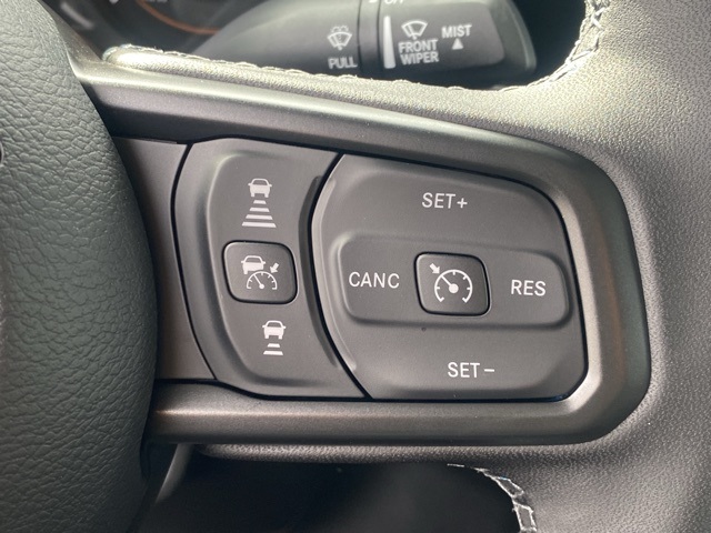 new 2025 Jeep Gladiator car, priced at $40,078