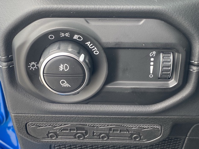 new 2025 Jeep Gladiator car, priced at $40,078