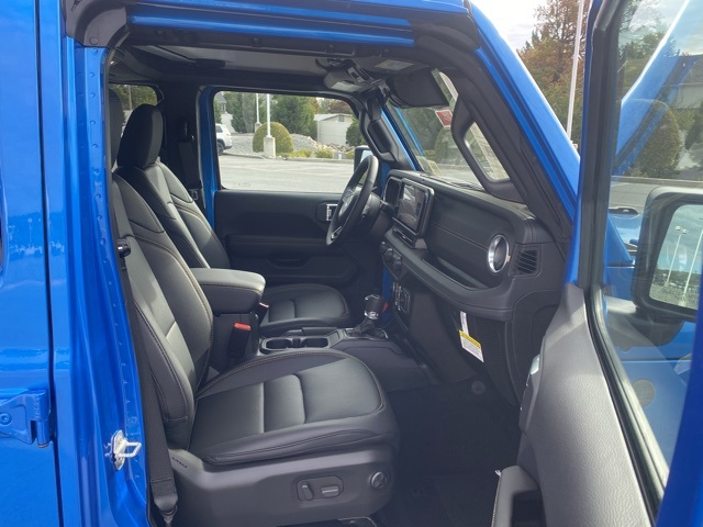 new 2025 Jeep Gladiator car, priced at $40,078