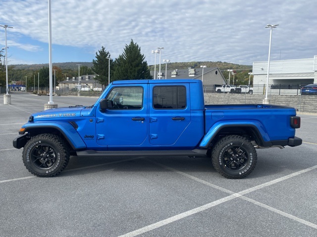 new 2025 Jeep Gladiator car, priced at $40,078