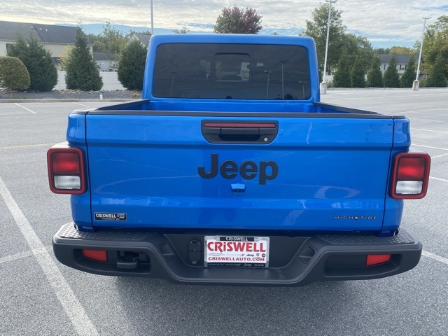 new 2025 Jeep Gladiator car, priced at $40,078