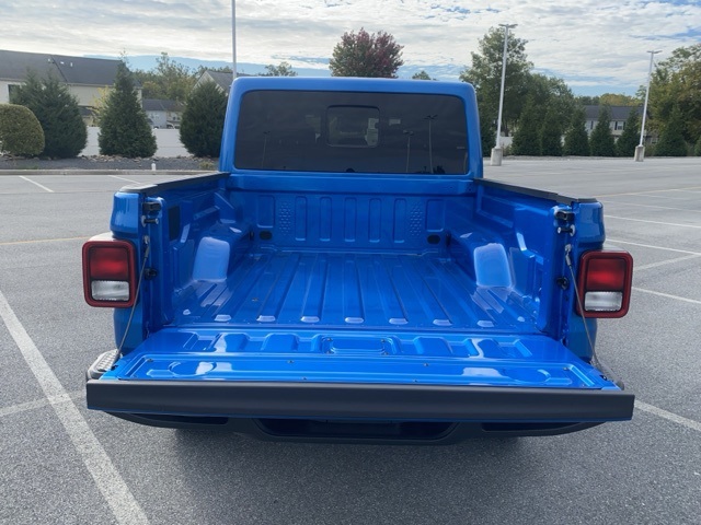 new 2025 Jeep Gladiator car, priced at $40,078
