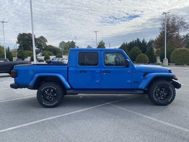 new 2025 Jeep Gladiator car, priced at $40,078