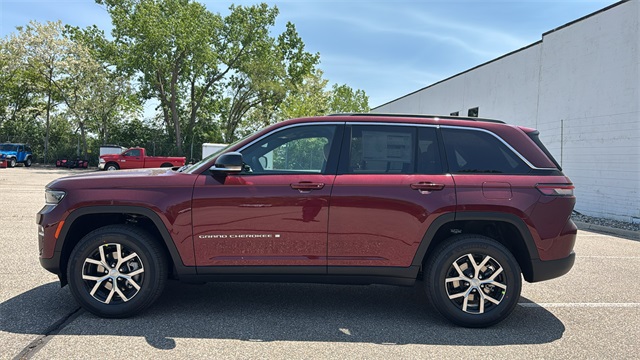 new 2025 Jeep Grand Cherokee car, priced at $46,275