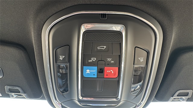 new 2025 Jeep Grand Cherokee car, priced at $46,275