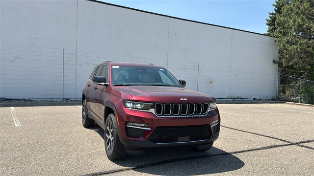 new 2025 Jeep Grand Cherokee car, priced at $46,275