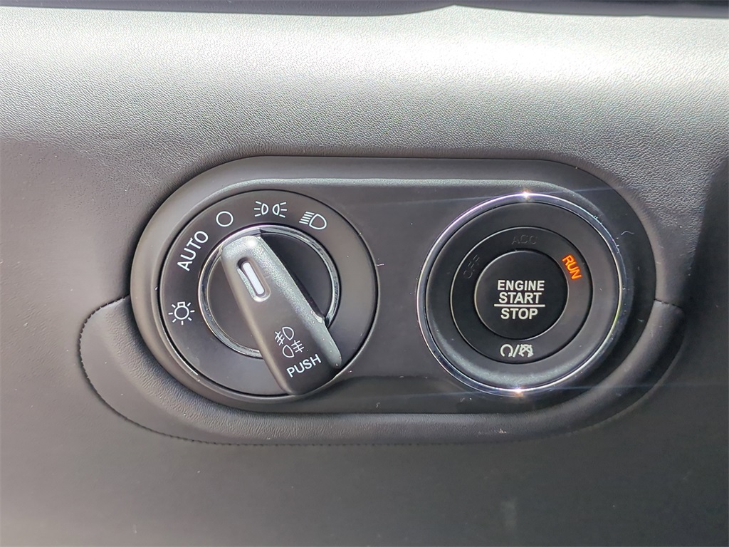 used 2020 Maserati Levante car, priced at $60,995