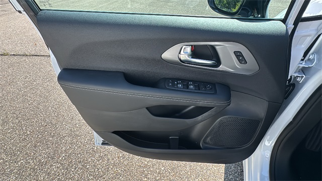 new 2025 Chrysler Pacifica car, priced at $47,169