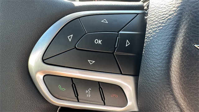 new 2025 Chrysler Pacifica car, priced at $47,169