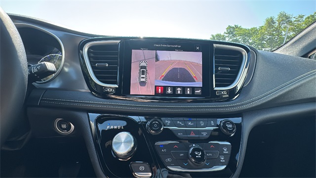 new 2025 Chrysler Pacifica car, priced at $47,169
