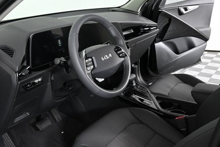 new 2025 Kia Niro car, priced at $30,562