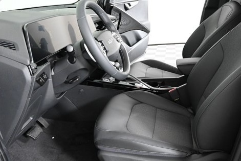 new 2025 Kia Niro car, priced at $30,562