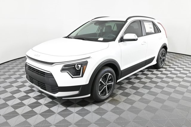new 2025 Kia Niro car, priced at $30,562