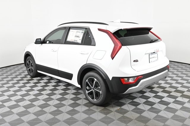 new 2025 Kia Niro car, priced at $30,562