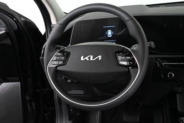 new 2025 Kia Niro car, priced at $30,562