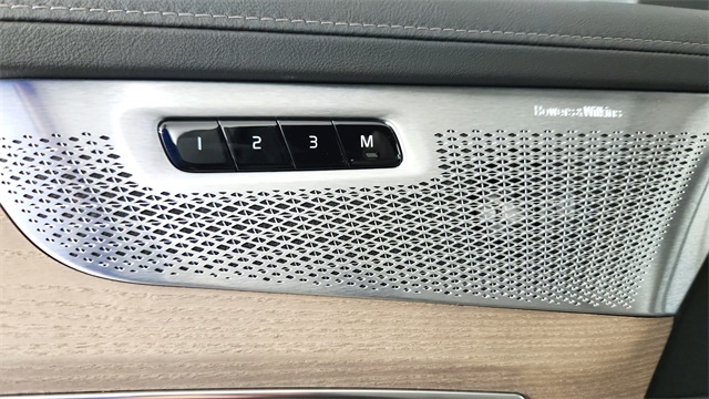 new 2026 Volvo XC90 Plug-In Hybrid car, priced at $94,085