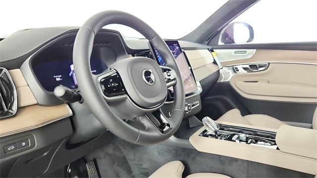 new 2026 Volvo XC90 Plug-In Hybrid car, priced at $94,085