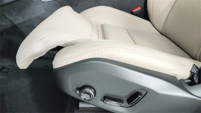 new 2026 Volvo XC90 Plug-In Hybrid car, priced at $94,085