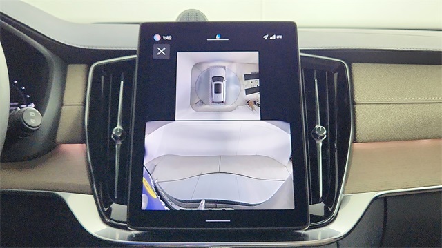 new 2026 Volvo XC90 Plug-In Hybrid car, priced at $94,085