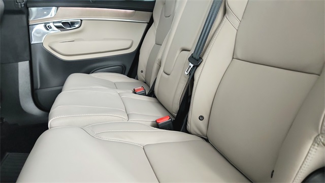 new 2026 Volvo XC90 Plug-In Hybrid car, priced at $94,085