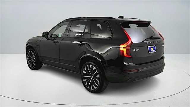 new 2026 Volvo XC90 Plug-In Hybrid car, priced at $94,085