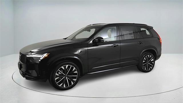 new 2026 Volvo XC90 Plug-In Hybrid car, priced at $94,085