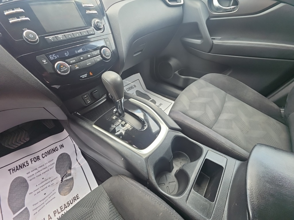 used 2014 Nissan Rogue car, priced at $7,895