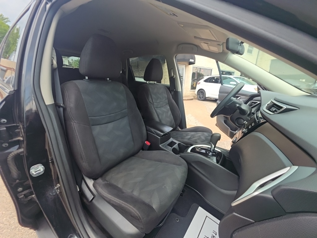 used 2014 Nissan Rogue car, priced at $7,895