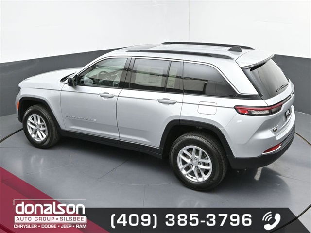 new 2025 Jeep Grand Cherokee car, priced at $42,170
