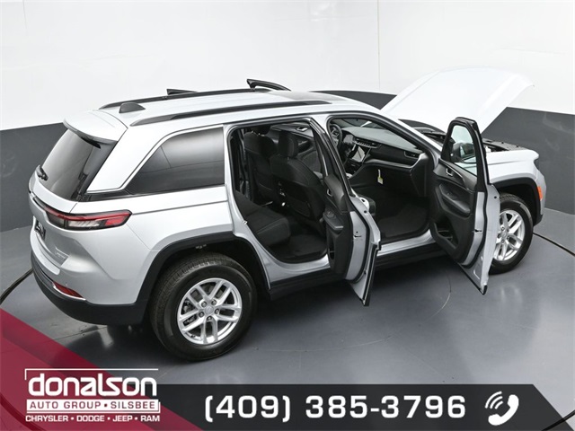 new 2025 Jeep Grand Cherokee car, priced at $42,170