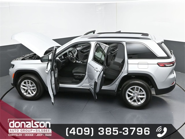 new 2025 Jeep Grand Cherokee car, priced at $42,170