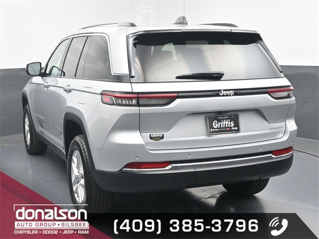 new 2025 Jeep Grand Cherokee car, priced at $42,170