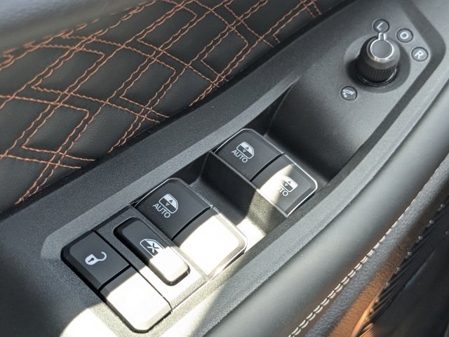 new 2025 Jeep Grand Cherokee car, priced at $57,180