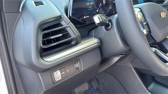 new 2026 Chevrolet Traverse car, priced at $43,120